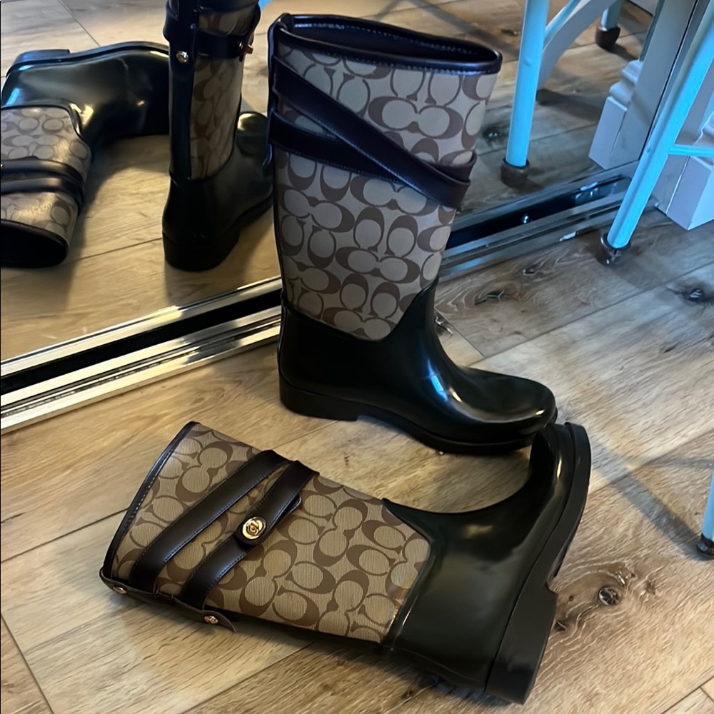 Coach, Brown Monogram Rain Boots, size 7-7.5 - Picture 2 of 5
